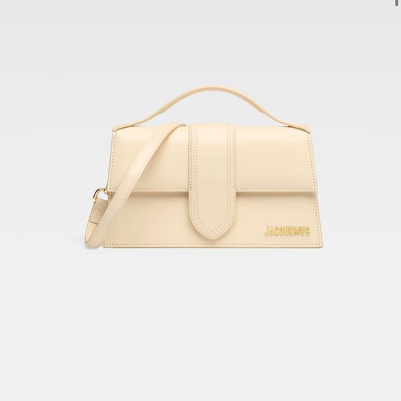 Handbags - Jacquemus purse ivory color